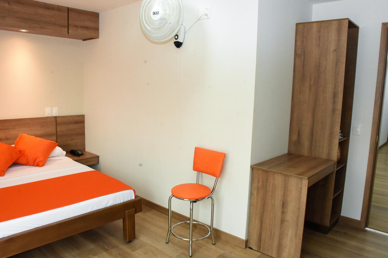 Hotel El Lago 1 Перейра Экстерьер фото